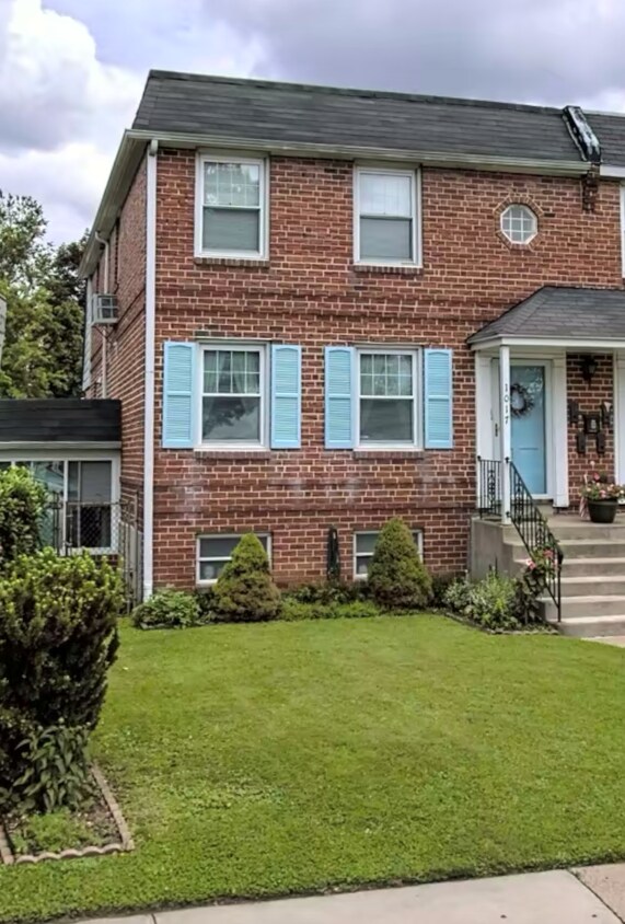 1017 Darby Rd Unit 2nd Floor, Havertown, PA 19083 Apartments in Havertown, PA