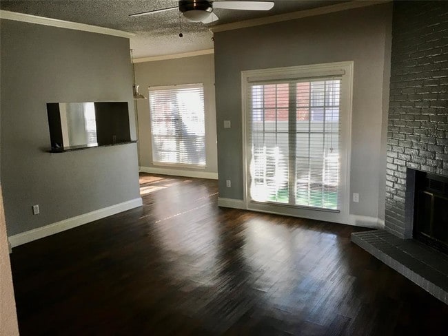 Building Photo - 2115 St Michaels Dr