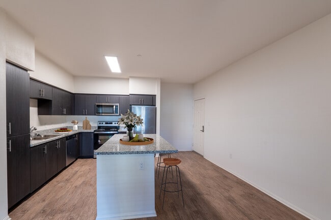 Building Photo - Villa Annette Apartment Homes