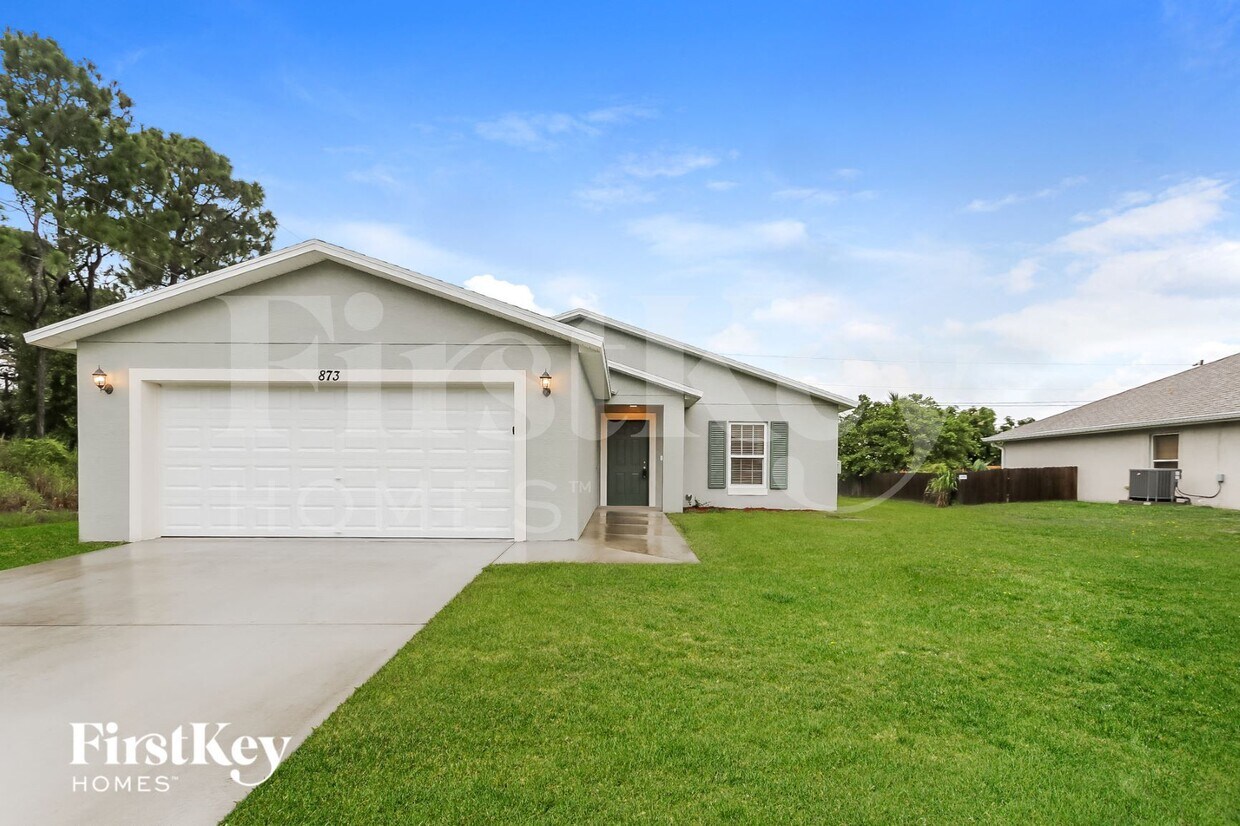 Foto principal - 873 SW Saltonstall Terrace