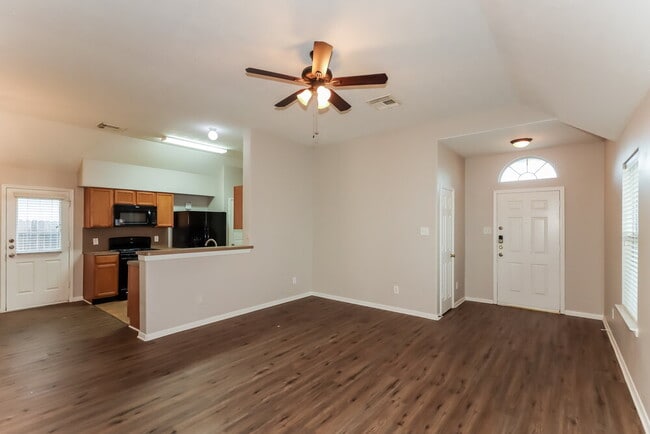 Building Photo - 7122 Aurora Falls Ln