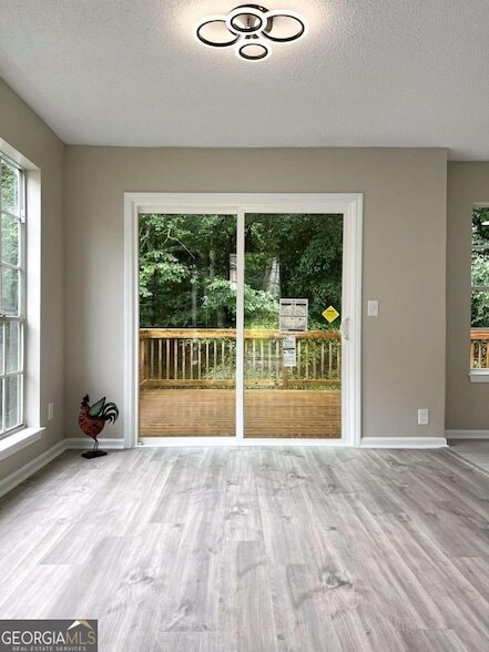 Foto del edificio - 1575 Watercrest Cir