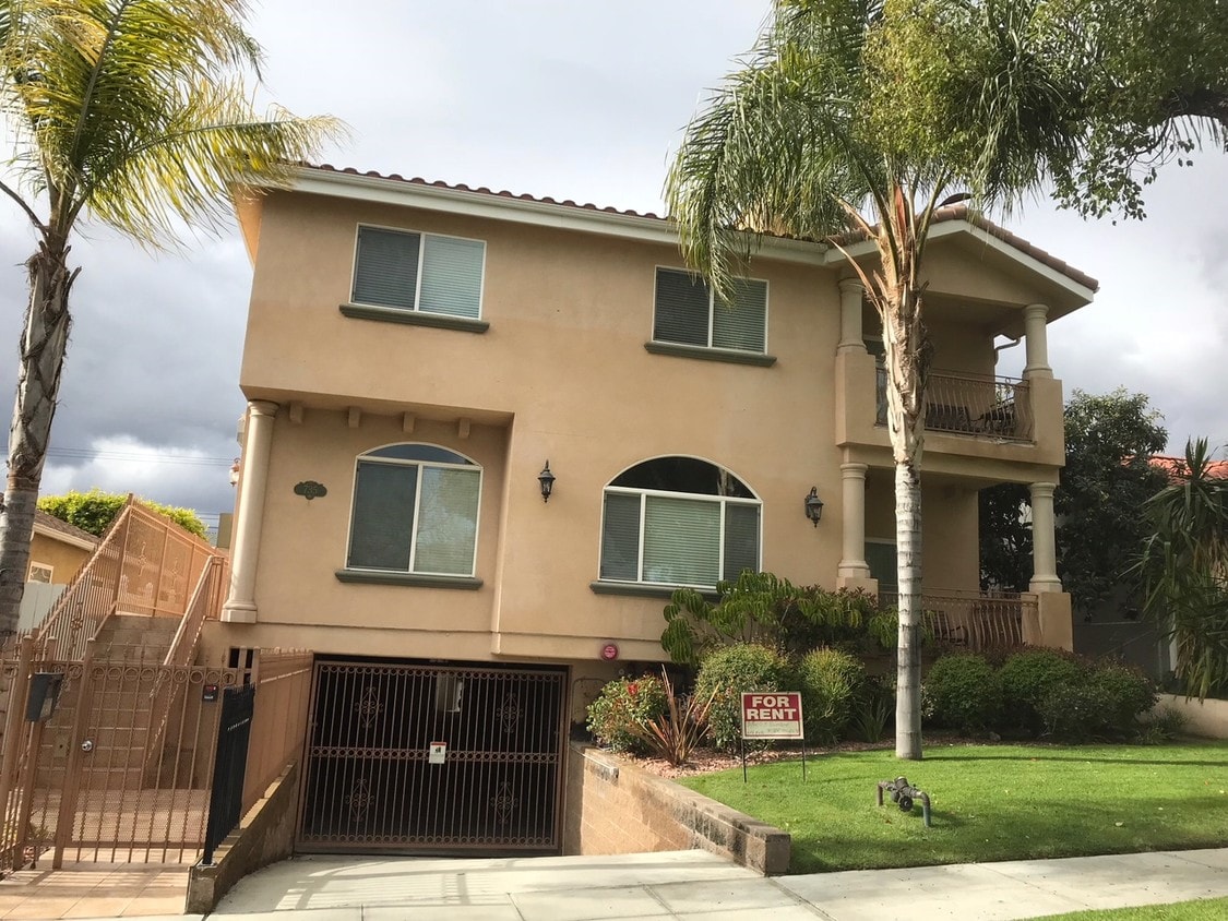 735 E Angeleno Ave, Burbank, CA 91501 Townhome Rentals in Burbank CA