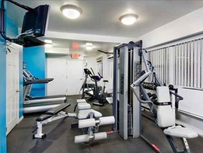 Foto del edificio - 309 E 83rd St
