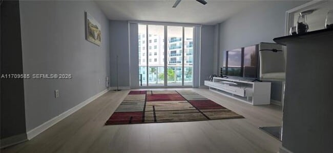 Building Photo - 7900 Harbor Island Dr