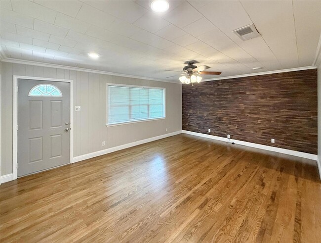 Foto del edificio - 9580 Dogwood St