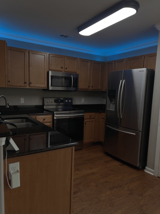 Foto del edificio - 21 Laurel Ln