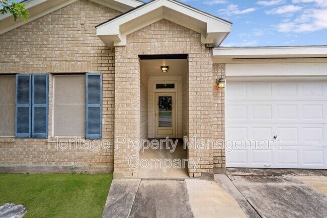 Foto del edificio - 15846 Blue Sky Rd