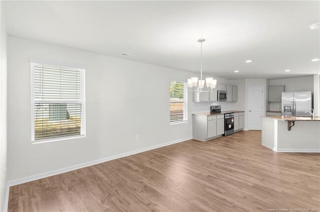 Foto del edificio - 129 Chinook Ln