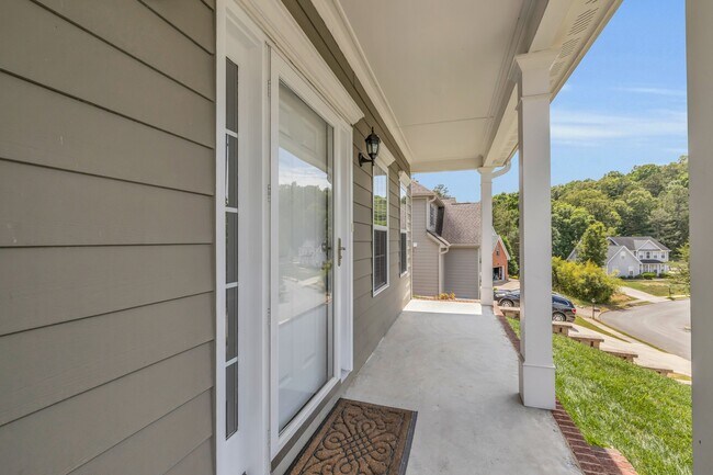Foto del edificio - 5623 Crooked Creek Dr