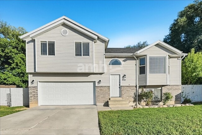 Building Photo - 754 S 410 W
