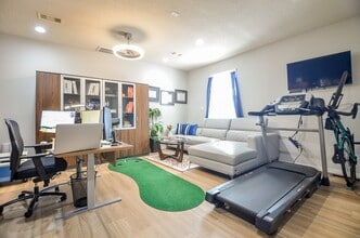 Building Photo - 3115 Sachse Ct