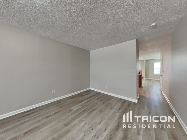 Foto del edificio - 740 Parkway Rd