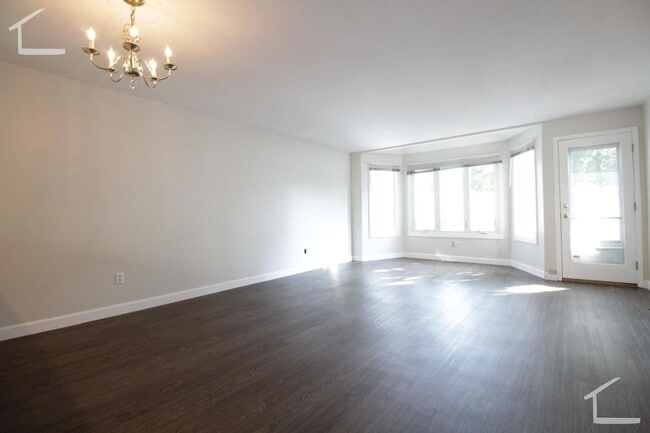 Photo - 34 Raymond St Townhome