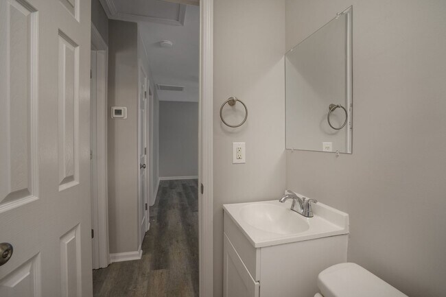 Foto del edificio - 2 Bedroom House - Coming Soon!