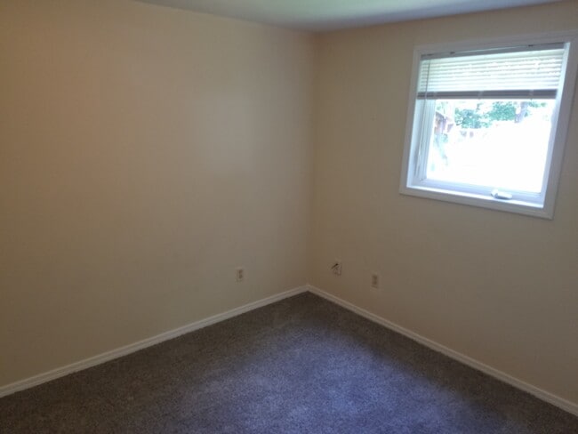 West Bedroom - 1002 E 21st St