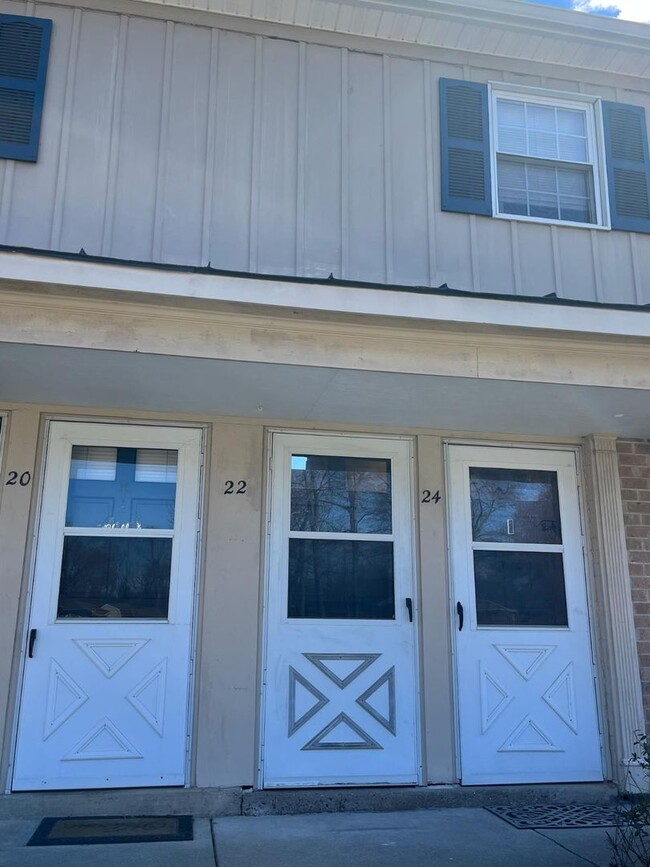 Building Photo - GWYNEDD CLUB 1BR CONDO AVAIL. IMMED.!