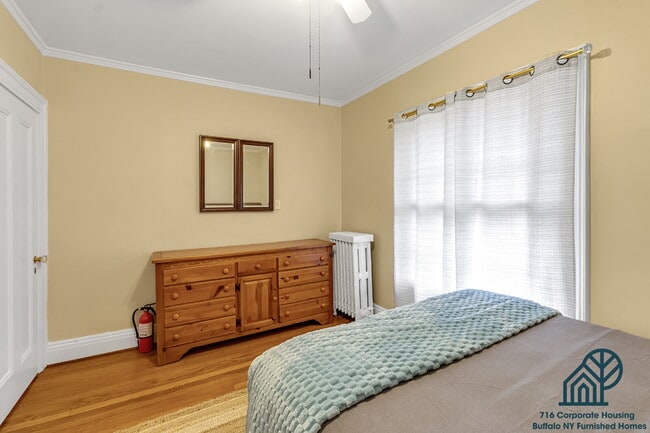 Building Photo - Furnished 4-Bedroom, 2-Bath Apartment near Elmwood Village