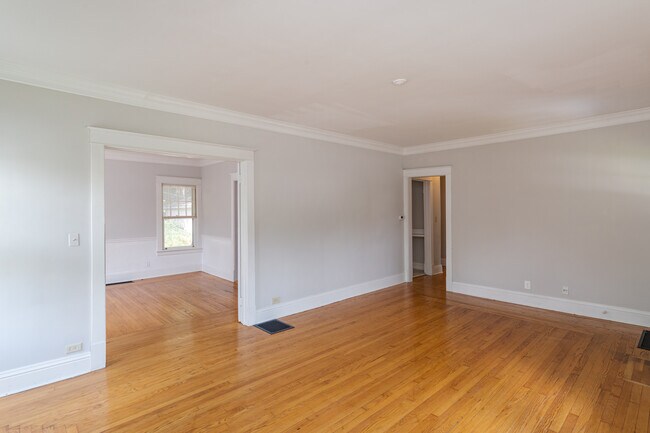 Foto del edificio - 601 Rushton Rd