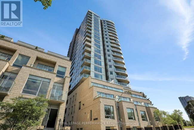 Building Photo - 428 Sparks St.