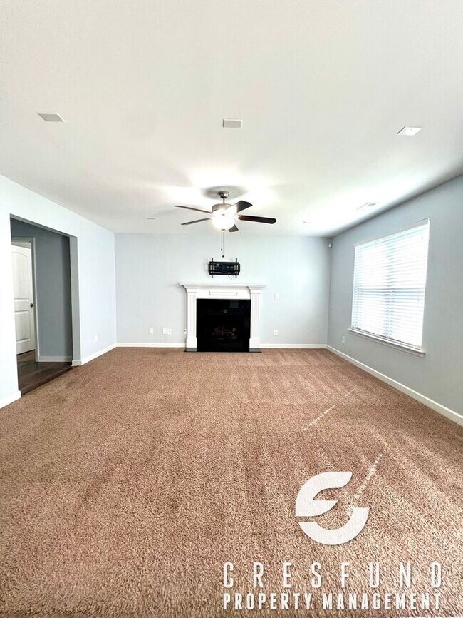Building Photo - Beautiful 4-Bedroom Home Near New I-95 Acc...