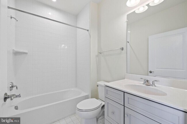 Building Photo - 9136 Alexis Ln