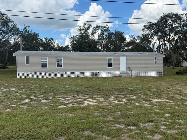 Building Photo - 5588 Lake Buffum Rd