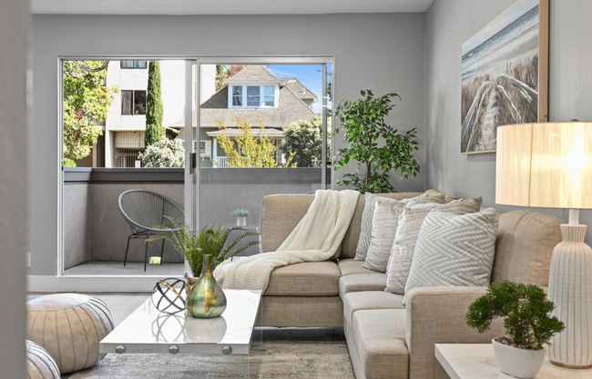 Building Photo - 407 Orange St