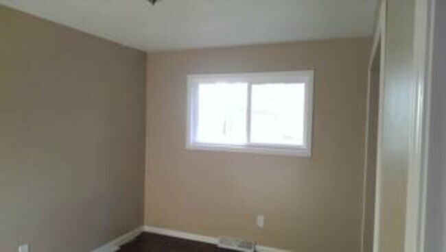 Building Photo - 1515 E Haley St