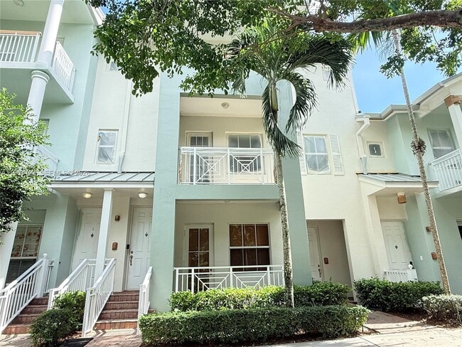 Building Photo - 312 SW 14th Ave