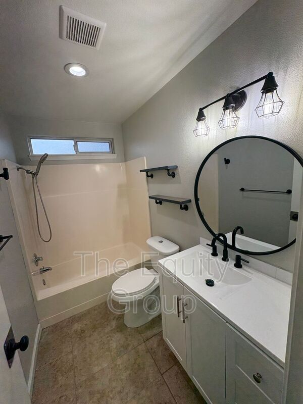 Foto del edificio - 1937 Chinowth St