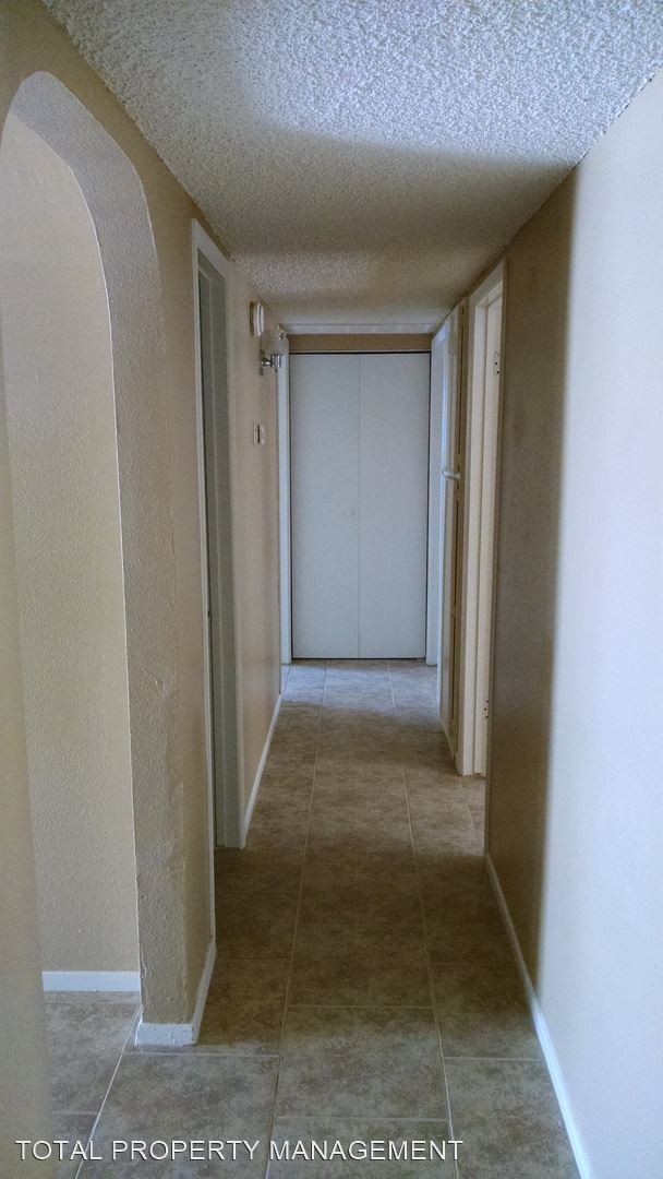 3 br, 2 bath House 808 Sanford Ct House for Rent in Las Vegas, NV