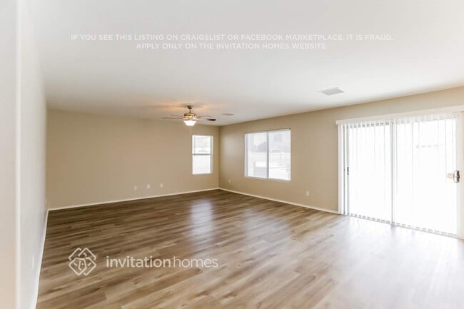 Foto del edificio - 7218 W Globe Ave