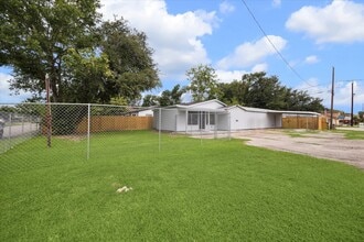 Building Photo - 1514 Mercury Dr