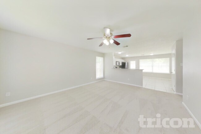 Foto del edificio - 8707 Texas Acorn Ave