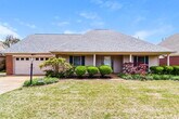 Foto principal - 9329 Chimneyrock Blvd.