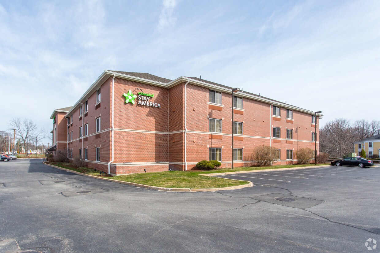 Furnished Studio Woburn Apartments Woburn, MA