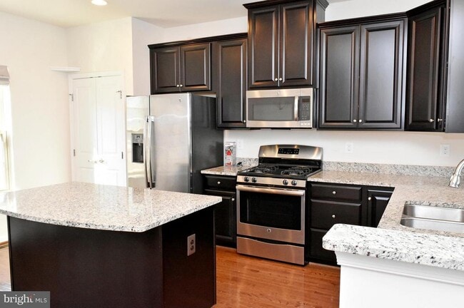 Building Photo - 5904 Leben Dr