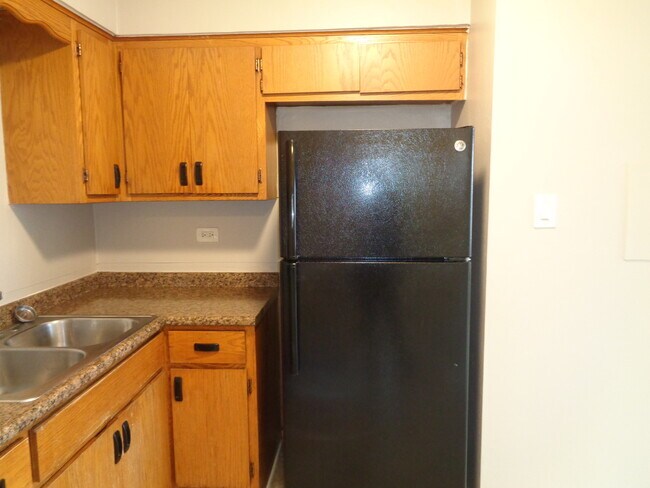 Foto del edificio - 8631 S 82nd Ave
