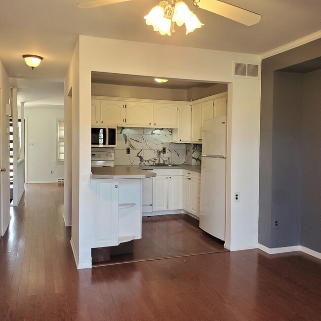 Building Photo - 5104 E Brigantine Ct