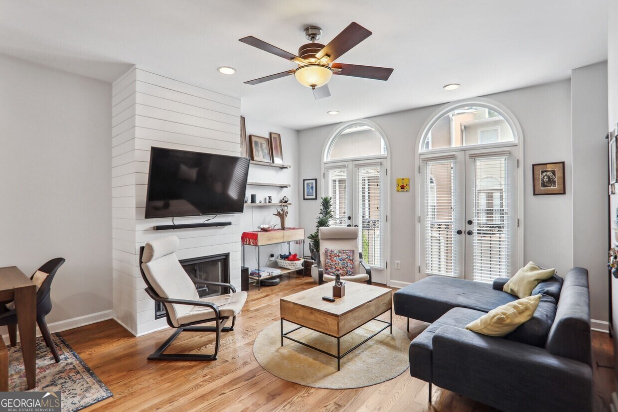 Foto principal - 829 Piedmont Ave NE