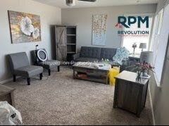 Building Photo - Room for rent in Great Ogden Location!