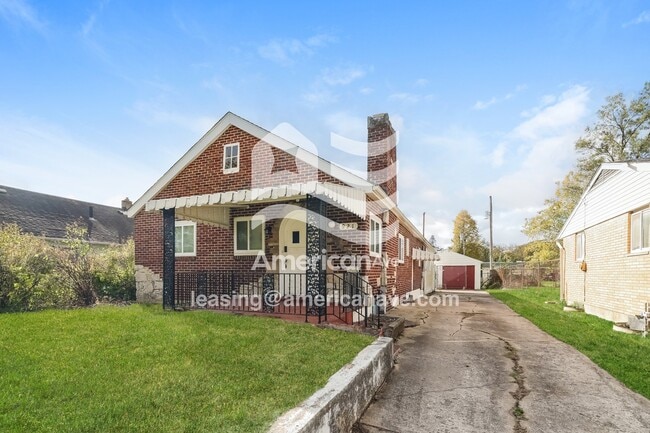 Building Photo - 921 Dennison Ave