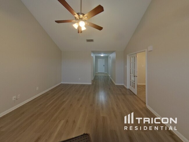 Foto del edificio - 2738 Phillips St