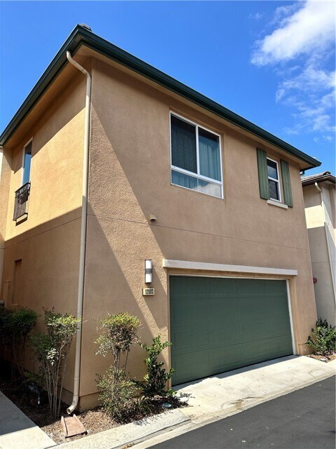 Foto principal - 12003 Fairmont Ct