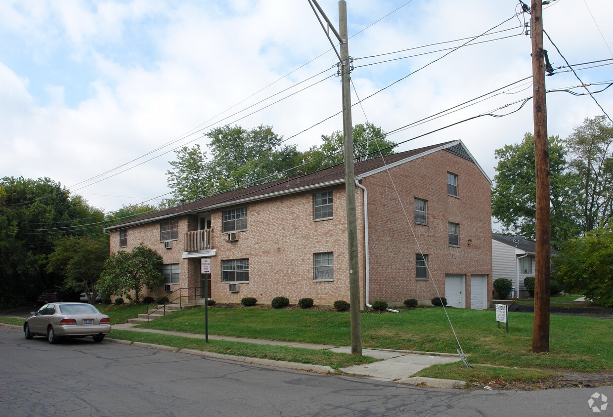 Primary Photo - 735 Riverview Dr