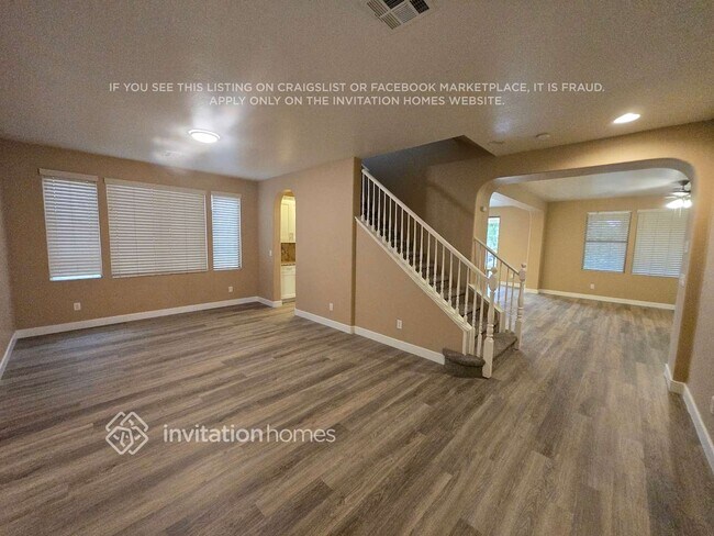 Foto del edificio - 4331 Oasis Plains Ave