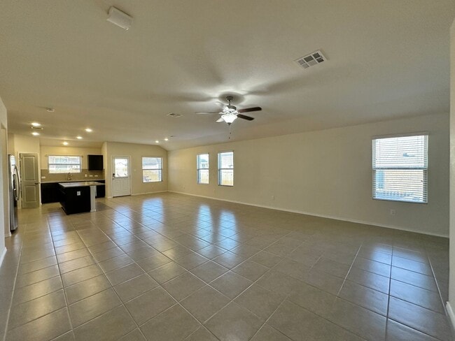 Building Photo - Viewable Now!