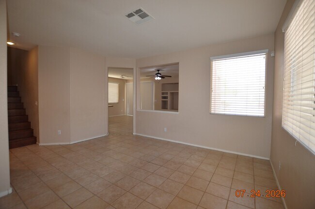 Foto del edificio - 10656 Primrose Arbor Ave