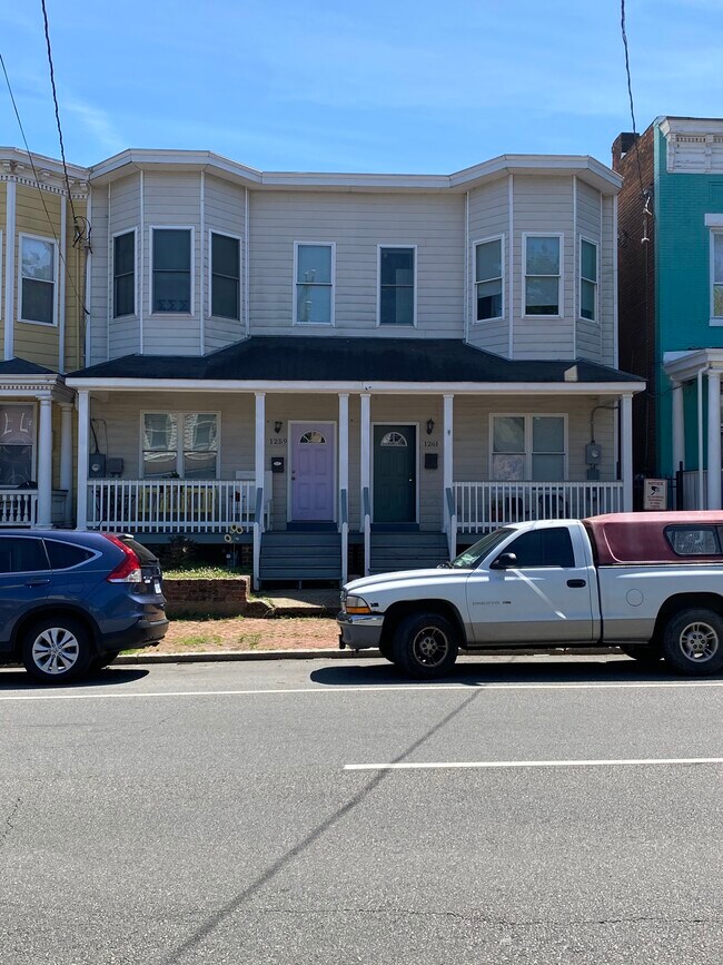 Building Photo - 1261 W Cary St